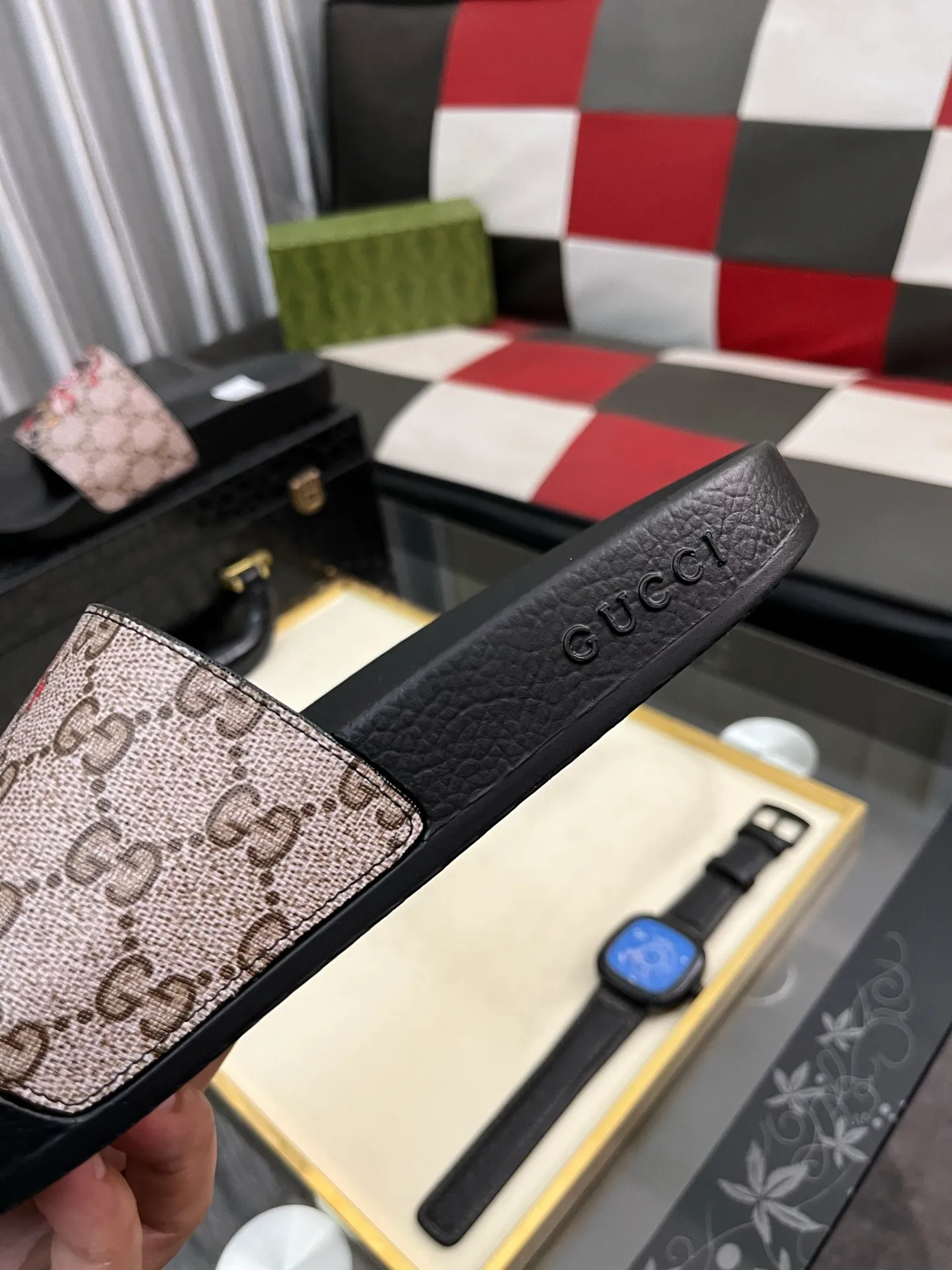 Men's Men's Shoes💰220⌚️⌚️ＧＵＣＣＩ.Gucci.Official website 1:1 popular slippers on sale! Original original material 🩴 SIZE: 38-46 (45.46 non-refundable)